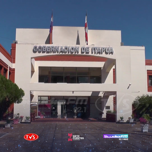 ¡ESCÁNDALO! OSCAR FLECHA DENUNCIA SOBREPRECIO POR SILLAS DE ORO EN ITAPÚA - TVS