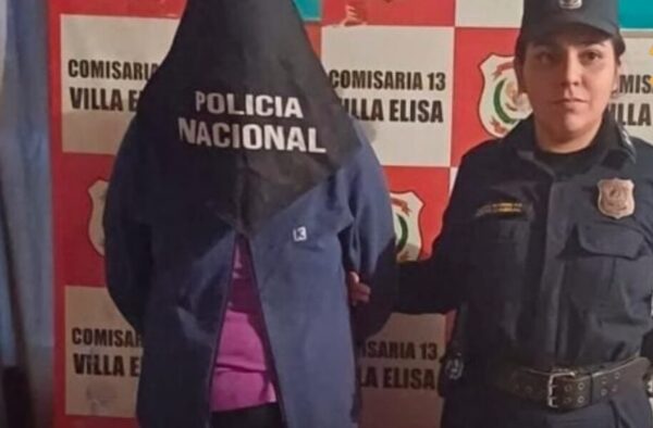 Detienen a empleada infiel por esconder dinero en termo de mate