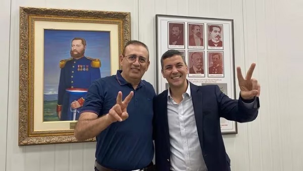 Santi insiste en defender a Galeano pese a acusación fiscal