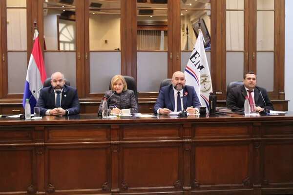 JEM dilata analizar responsabilidad de jueces y fiscales que se habrían prestado a “aprietes” - Nacionales - ABC Color