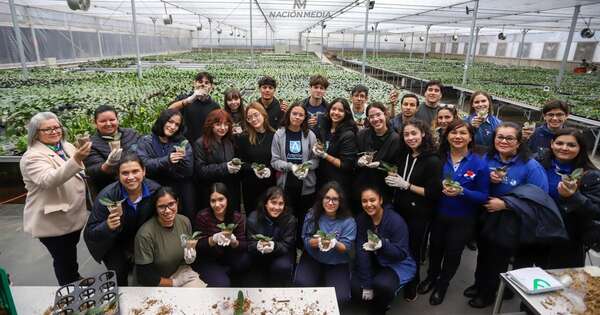 La Nación / Un día de aprendizaje vivieron los alumnos de Arambé en Floricultura del Paraguay