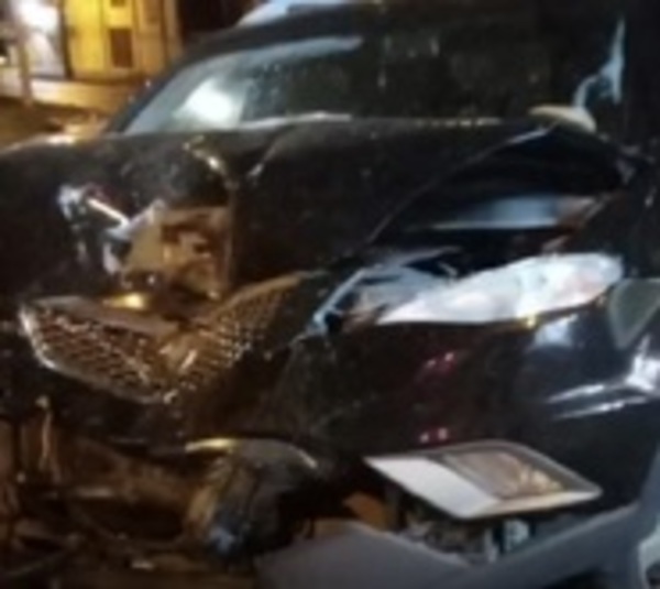 Conductor alcoholizado protagoniza grave accidente - Paraguay.com