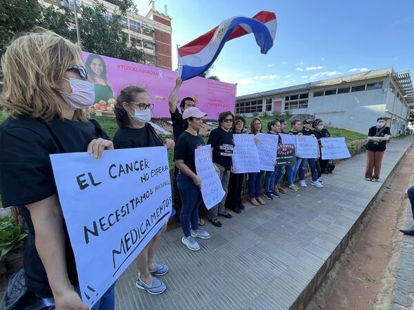 Pacientes oncológicos del IPS convocan a manifestación ante falta de insumos y medicamentos