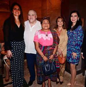 Recepción en honor a la Premio Nóbel de la Paz Rigoberta Menchú - Sociales - ABC Color