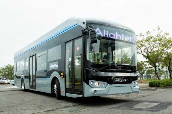 Sector privado celebra acuerdo con Taiwán para fabricar buses eléctricos