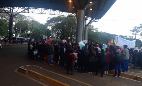 En caminata piden "Cero violencia contra niños"