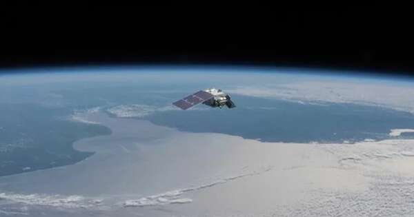 Diario HOY | La NASA lanza nuevo satélite para observar cómo el calor se escapa de los polos