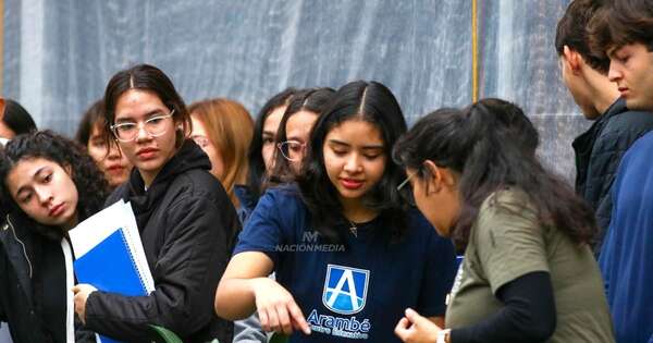 La Nación / Un día de aprendizaje vivieron los alumnos de Arambé en Floricultura del Paraguay - OJO Galería