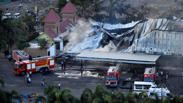 Tragedia en India: al menos 20 muertos, la mayoría niños, por un incendio en un parque de diversiones - Megacadena - Diario Digital
