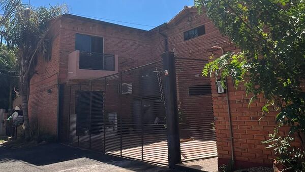 Sin forzar cerraduras, roban varios departamentos en Fernando de la Mora