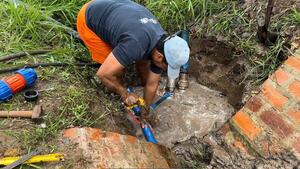 Identifican y desconectan conexión ilegal a la red de la Essap en Surubi’i