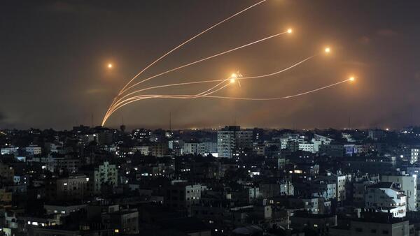 Hamás lanza 8 cohetes al centro de Israel, incluido Tel Aviv, por primera vez en 6 meses