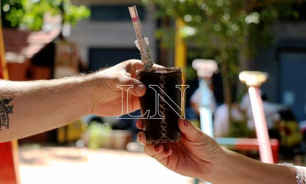 Billiken promueve el tereré, con variante que utiliza jugo de frutas