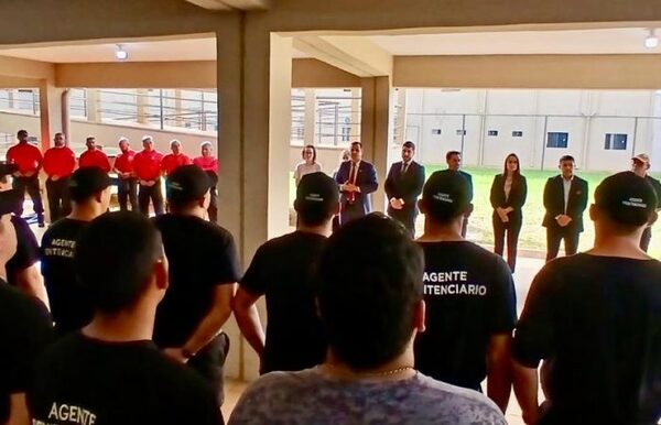 Culminó capacitación para 130 agentes penitenciarios del nuevo Centro de Reinserción de Minga Guazú - .::Agencia IP::.