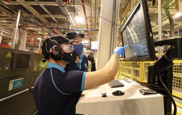 560 empresas muestran interés en invertir en Paraguay durante el primer año de gobierno - El Trueno