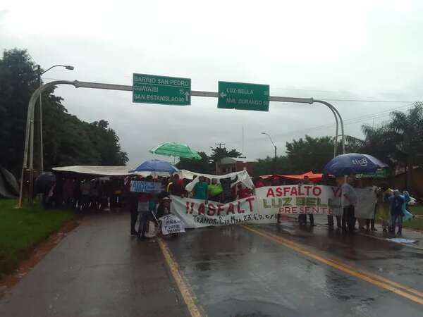 Anuncian manifestación frente al MOPC y MEF para exigir asfaltado en San Pedro y Canindeyú - Nacionales - ABC Color