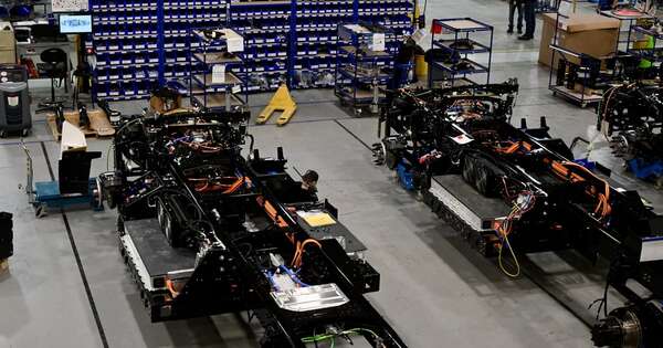 La Nación / Empresa automotriz quiere aportar al proceso de producción de buses eléctricos