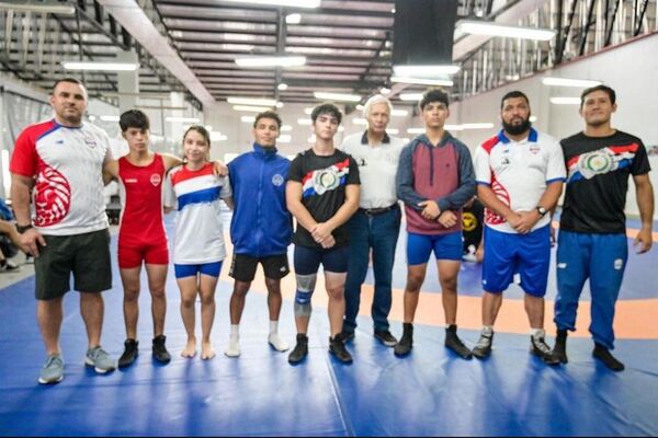 Luchadores juveniles nacionales lucharán en Guatemala en panamericano