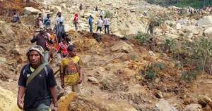 La Nación / Tragedia en Papúa Nueva Guinea: 2.000 personas quedaron atrapadas por alud de tierra