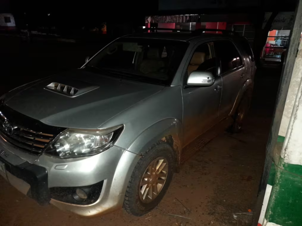 Canindeyú: capturan a cuatro delincuentes e incautan dos camionetas, una robada