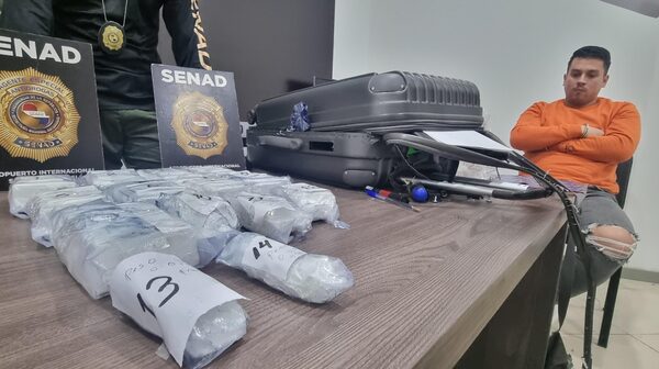 Detuvieron a joven que presuntamente llevaba cocaína a Europa - Megacadena - Diario Digital