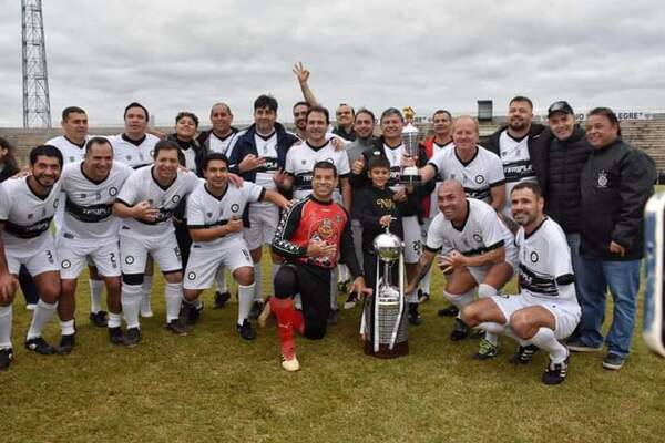 Olimpia ganó el superclásico de la Bienal en Encarnación