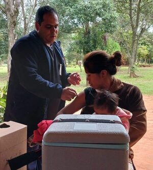 Profesionales de la USF Santa Lucía de Itakyry asisten a familias de la Colonia Pilikokue