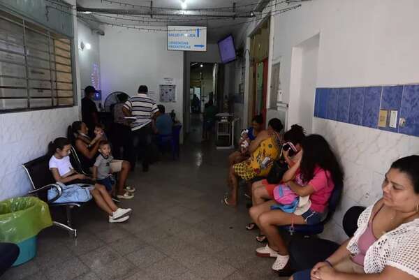 Omisión de auxilio en Hospital de Barrio Obrero: cuatro funcionarios son apartados - Nacionales - ABC Color