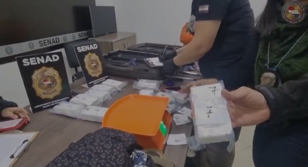 Detienen a joven esteño con 3 kilos de cocaína en el Silvio Pettirossi - ADN Digital