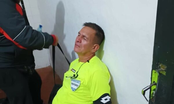 Soplapitos fue noqueado por un hincha en la Liga Alteña