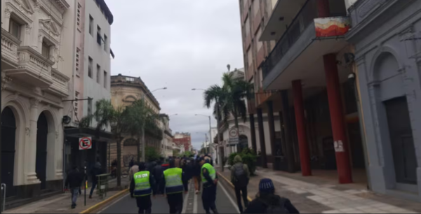 Con manifestación en Asunción, ciudadanos reclaman obras viales en Curuguaty - ADN Digital