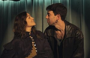 Conociendo Rusia presenta “Cinco horas menos” junto a Natalia Lafourcade - Unicanal