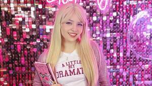 [GALERÍA] "Oniichan" laló en mil colores contra los invitados a su cumple