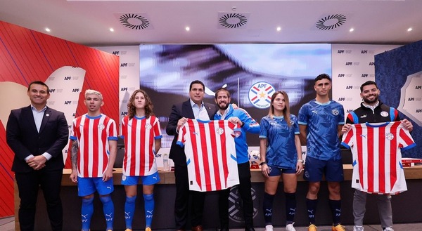 La Albirroja presentó su nueva piel - ADN Digital