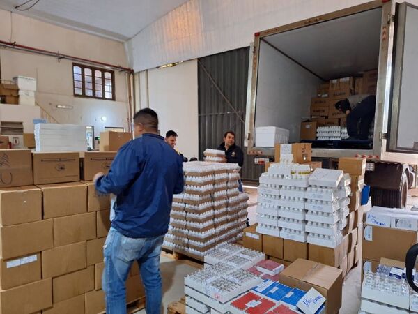 Abastecen de medicamentos e insumos a Hospitales de Central y Alto Paraná