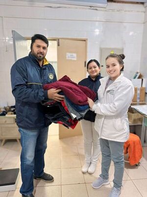 Concejal municipal donó frazadas al Hospital Distrital de Bella Vista Norte
