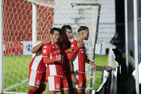 Versus / Más de dos meses después, General Caballero volvió a sonreír en el campeonato