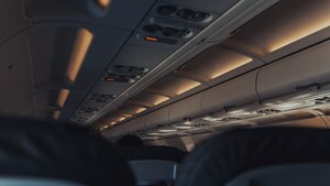 Un hombre desnudo obliga a un avión a regresar al aeropuerto en Australia