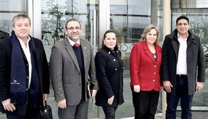 Diputado reclama a Melei pago de la deuda al Paraguay por energía de Yacyretá