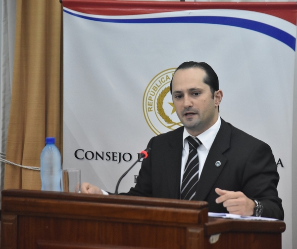 Jalil Rachid aguarda la convocatoria oficial del senado