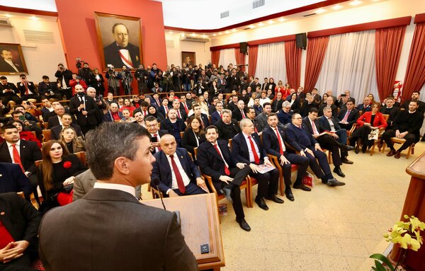 ANR aprueba primer informe de la gestión de Peña