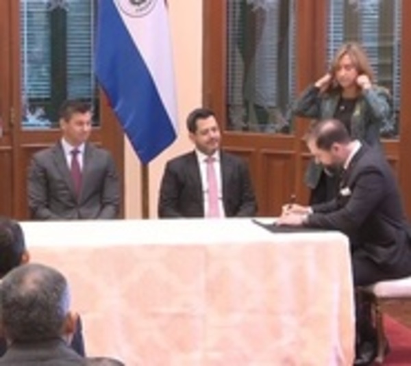 Rodrigo Nicora juró como nuevo ministro de Justicia - Paraguay.com