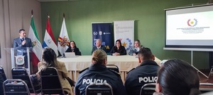 Interesante charla sobre los beneficios de la repatriación se cumplió en la Gobernación de Itapúa