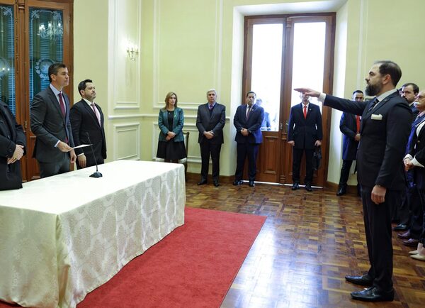 Rodrigo Nicora jura como nuevo ministro de Justicia · Radio Monumental 1080 AM