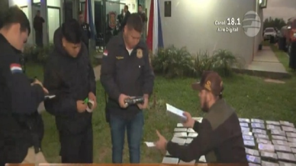 Presunta coima: Escándalo policial por carga de cocaína - Noticias Paraguay