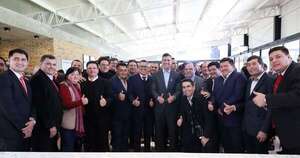 La Nación / Peña recibió fuerte respaldo de la dirigencia de Caaguazú