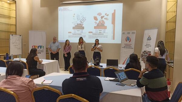 Capacitan a profesionales de salud en prevención y control de infecciones hospitalarias