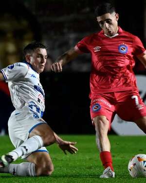 Nacional se despide de la Sudamericana con otra derrota - Fútbol - ABC Color
