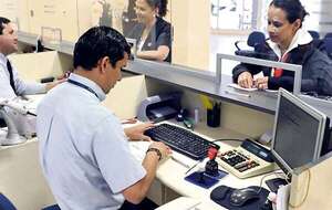 Las ganancias de bancos aumentaron 30% hasta abril - Economía - ABC Color