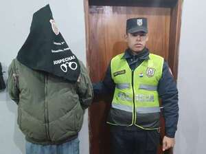 Hombre con arresto domiciliario y alcoholizado protagoniza accidente de tránsito en Encarnación - Policiales - ABC Color